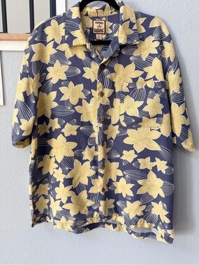 Tommy Bahama 100% Silk Hawaiian Camp Shirt Blue Yellow Floral Size L